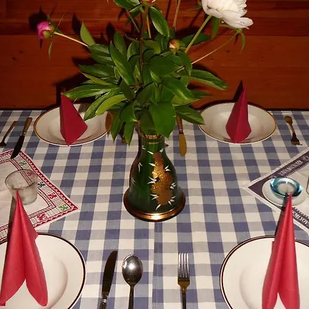 Affittacamere Rodinny S Restauraci - Hospudka Na Navsi